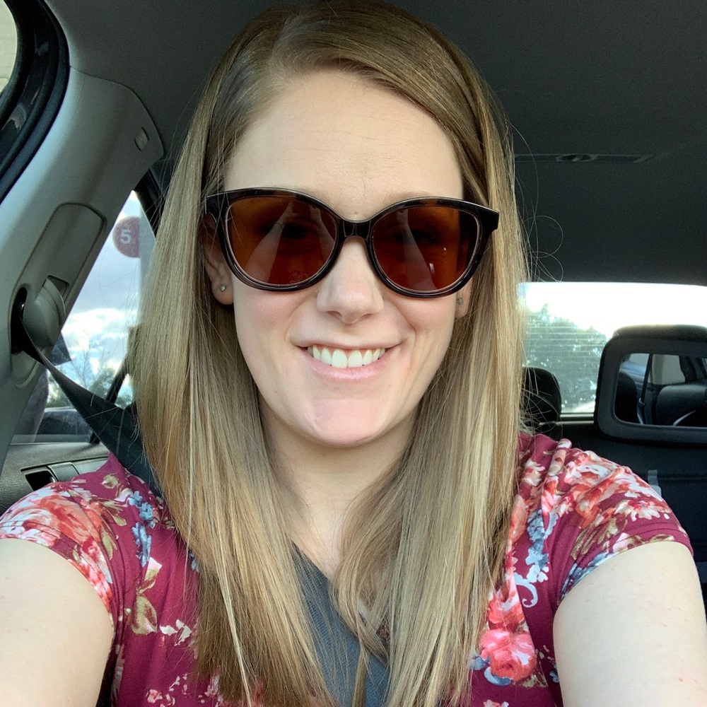 Meet your Posher, Karmen